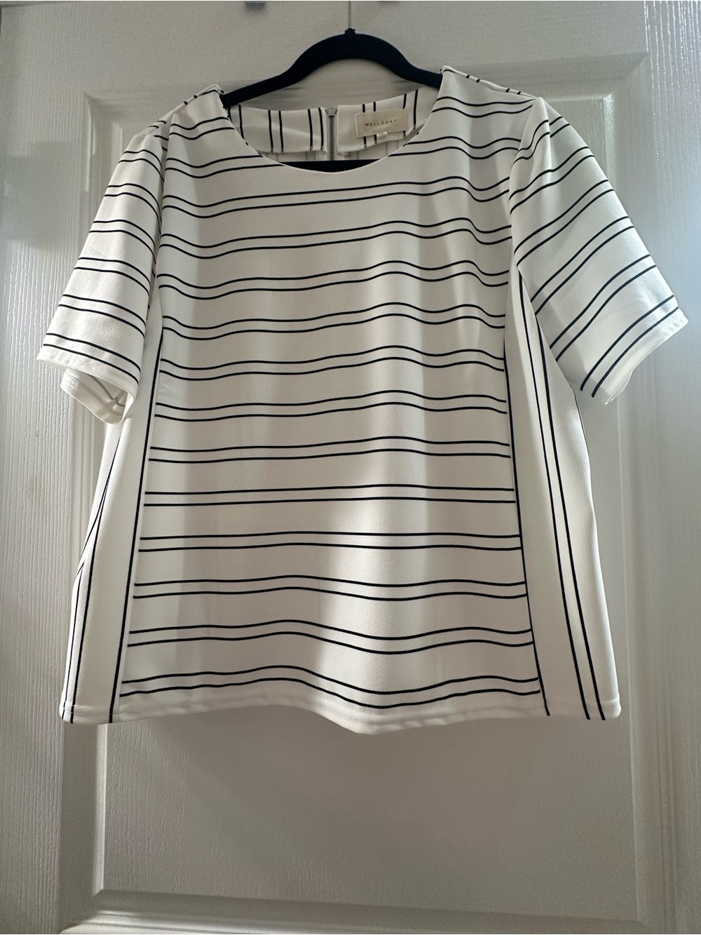 MELLODAY White and Black Striped Short-Sleeve Blouse